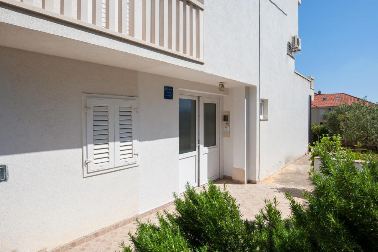 Mazuranic Apartments Bol Extérieur photo