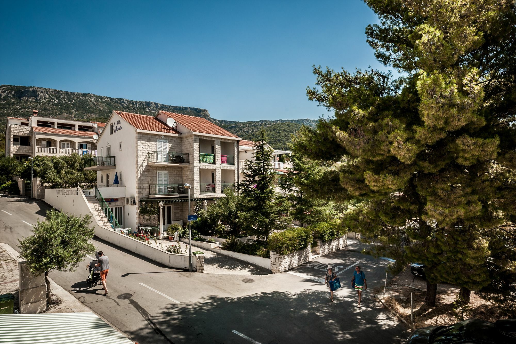 Mazuranic Apartments Bol Extérieur photo